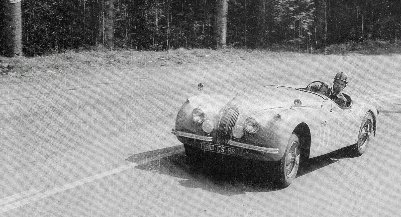 fondateur-organisateur-vainqueur-jacques-schwindenhammer-dans-sa-jaguar-en-1956-photo-d-r-collection-personnelle-benoit-schlussel-(photos-conrath-nancy)-fondateur-organisateur-vainqueur-jacques.jpg