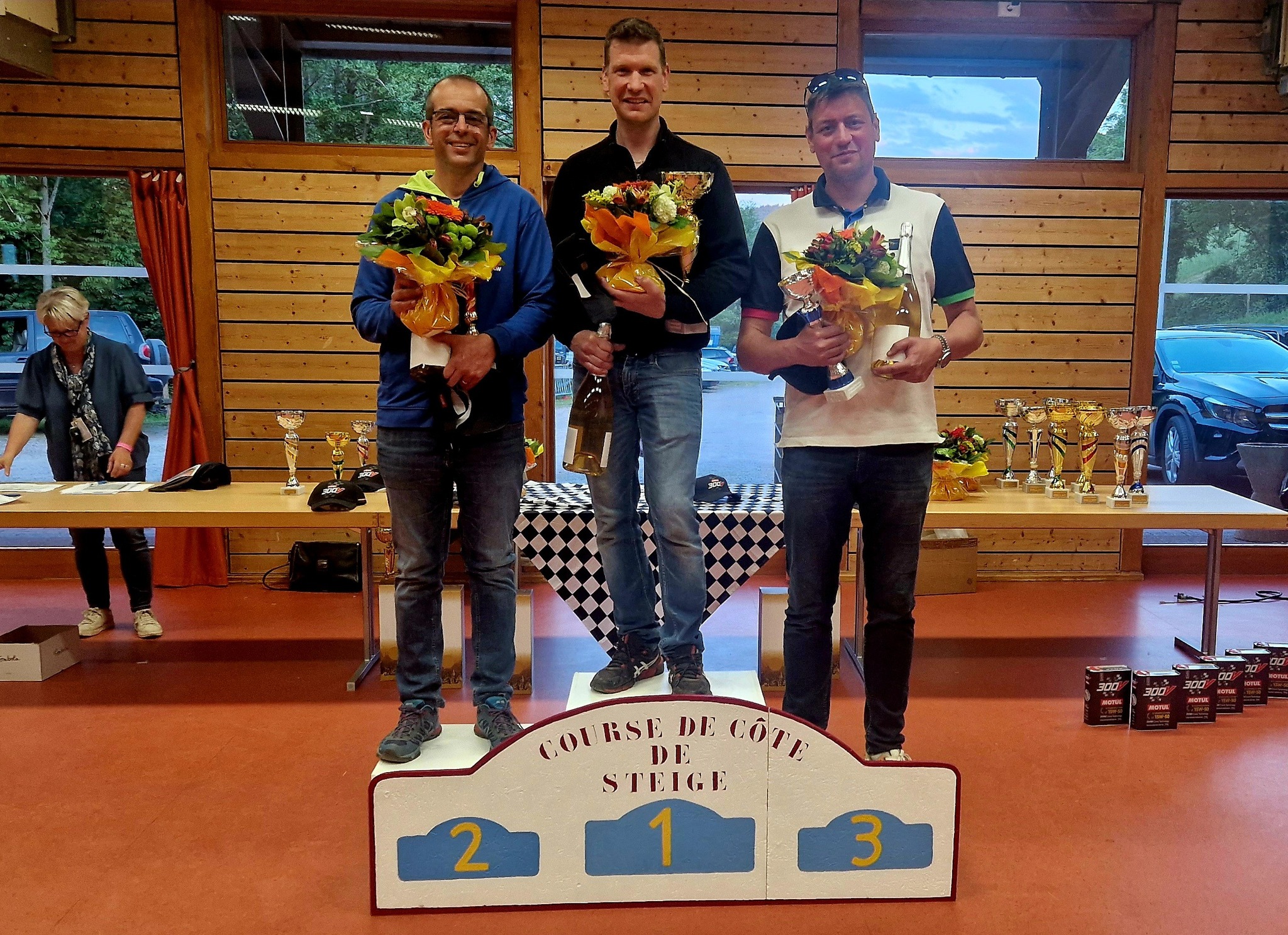 podium ouverte_n.jpg